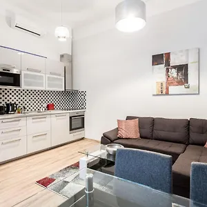 Quiet Nest In The Bustling Centre Of Appartement Budapest